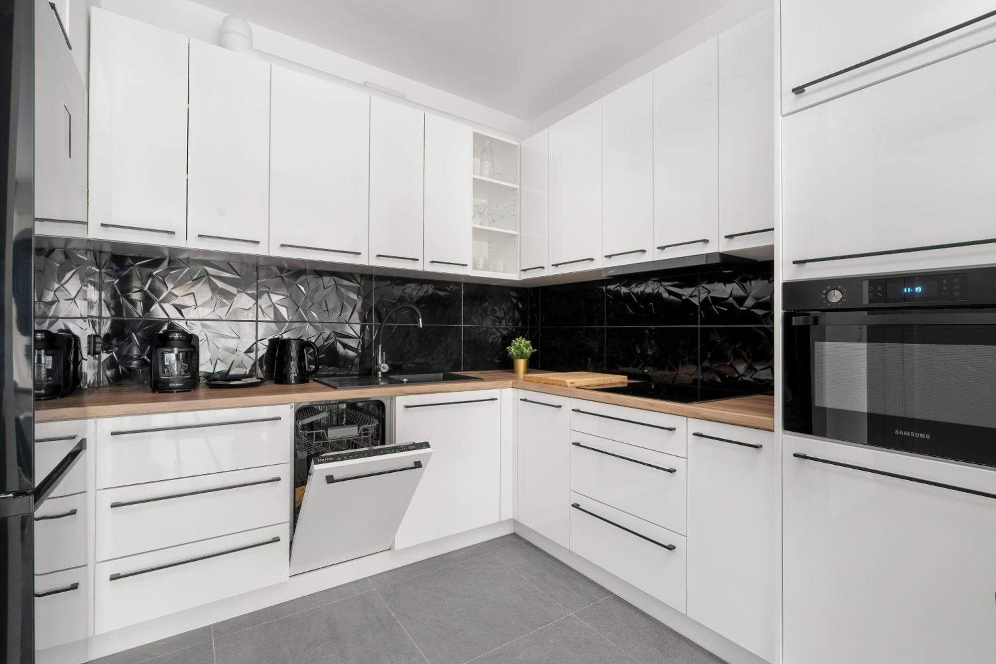 City Center Apartments With Gym & Free Garage Poznan By Noclegi Renters Zewnętrze zdjęcie