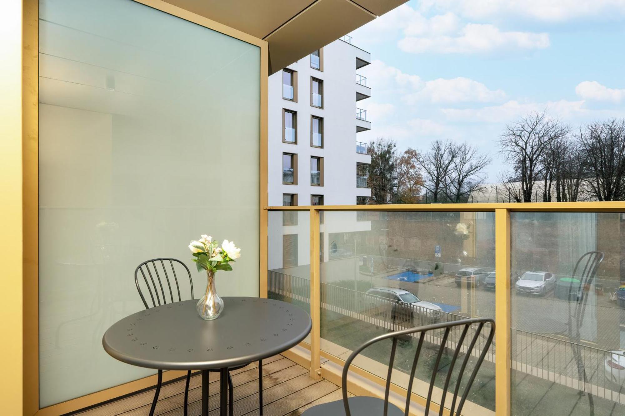 City Center Apartments With Gym & Free Garage Poznan By Noclegi Renters Zewnętrze zdjęcie