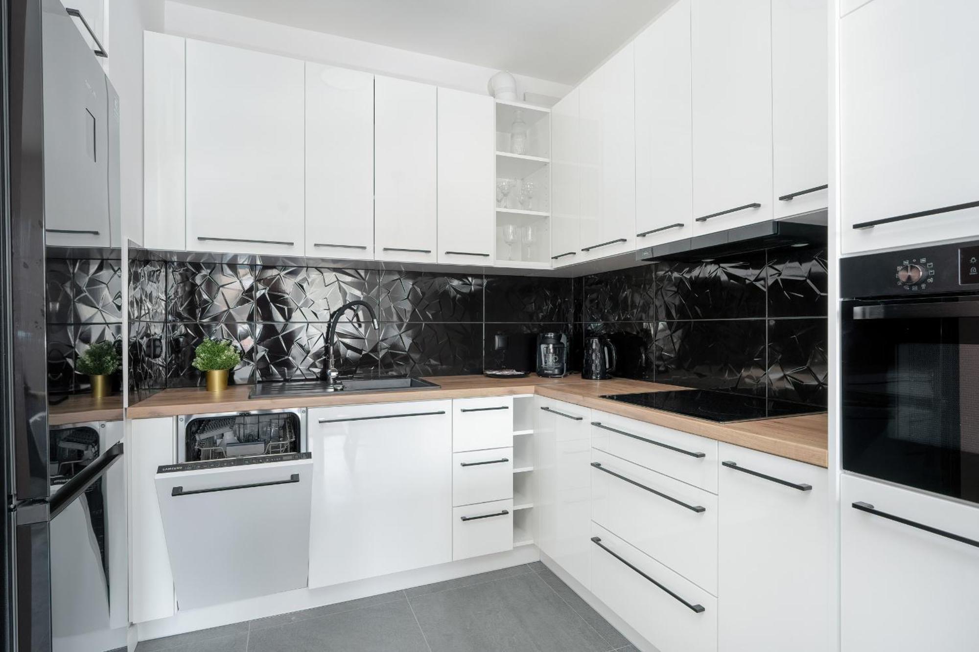 City Center Apartments With Gym & Free Garage Poznan By Noclegi Renters Zewnętrze zdjęcie
